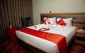 Tj'S Boutique Hotel